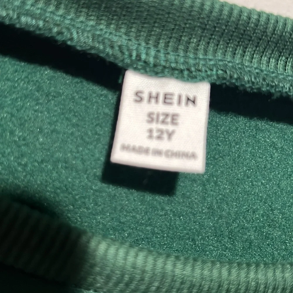 Shein crew neck sweatshirt. Size 12Y NWOT